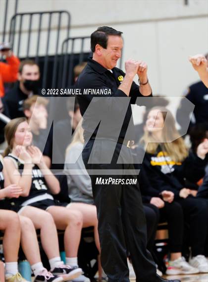 Thumbnail 3 in Fremont vs. Pius X photogallery.