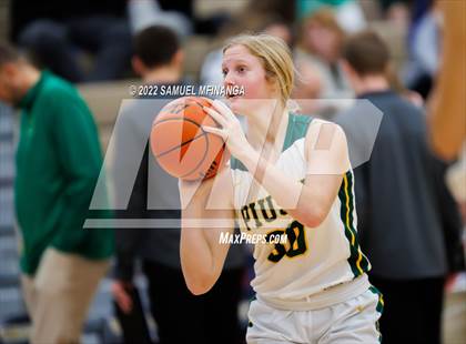 Thumbnail 1 in Fremont vs. Pius X photogallery.