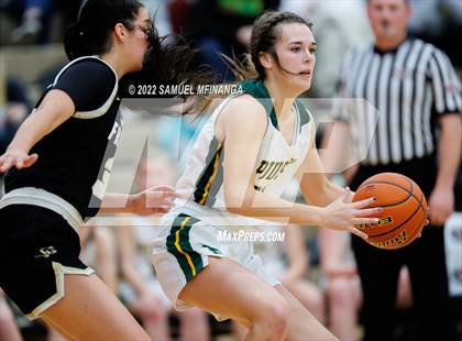 Thumbnail 1 in Fremont vs. Pius X photogallery.
