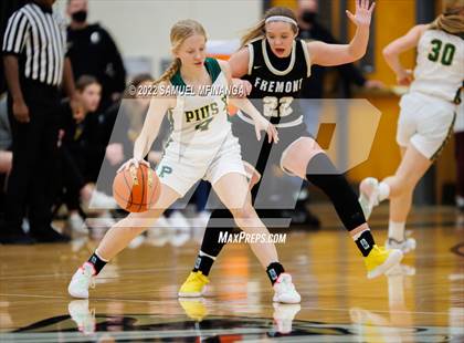 Thumbnail 3 in Fremont vs. Pius X photogallery.