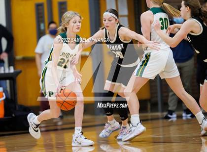 Thumbnail 3 in Fremont vs. Pius X photogallery.