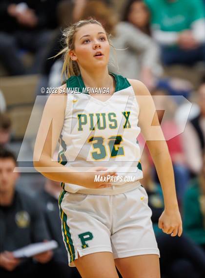 Thumbnail 1 in Fremont vs. Pius X photogallery.