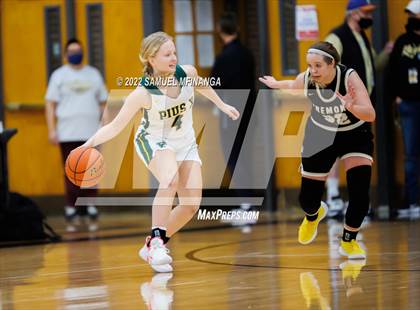 Thumbnail 1 in Fremont vs. Pius X photogallery.