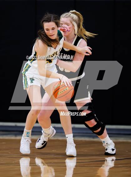 Thumbnail 3 in Fremont vs. Pius X photogallery.