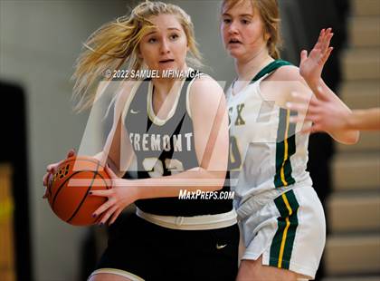 Thumbnail 1 in Fremont vs. Pius X photogallery.