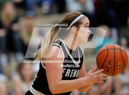 Thumbnail 1 in Fremont vs. Pius X photogallery.