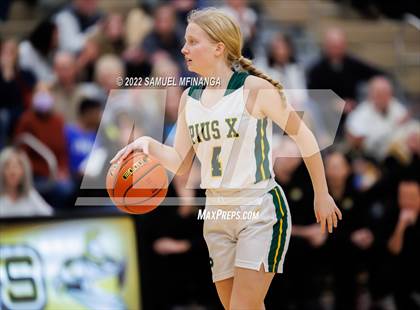 Thumbnail 1 in Fremont vs. Pius X photogallery.