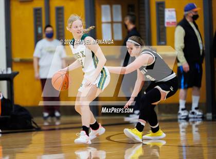 Thumbnail 2 in Fremont vs. Pius X photogallery.