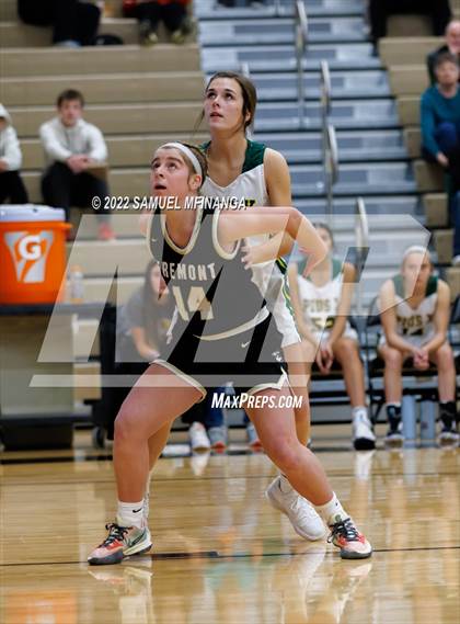 Thumbnail 1 in Fremont vs. Pius X photogallery.