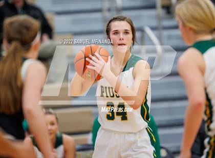 Thumbnail 2 in Fremont vs. Pius X photogallery.