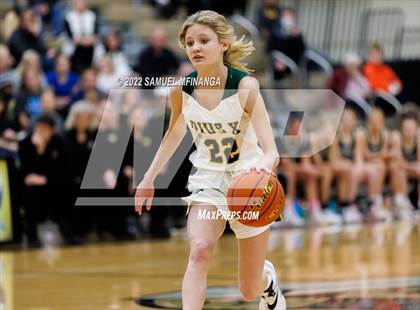 Thumbnail 3 in Fremont vs. Pius X photogallery.