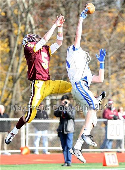 Thumbnail 3 in Caldwell vs. Summit (NJSIAA North Group 2 Semifinal) photogallery.