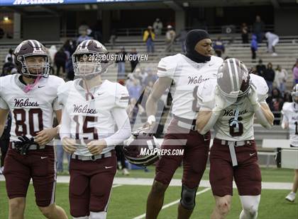 Thumbnail 2 in Davenport vs. Bay City (UIL Football 4A D1 Regional Semifinal) photogallery.