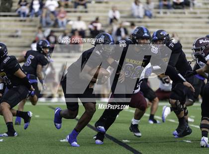 Thumbnail 3 in Davenport vs. Bay City (UIL Football 4A D1 Regional Semifinal) photogallery.