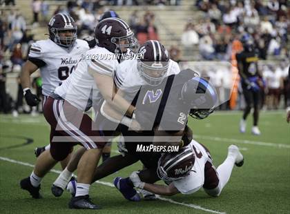 Thumbnail 2 in Davenport vs. Bay City (UIL Football 4A D1 Regional Semifinal) photogallery.