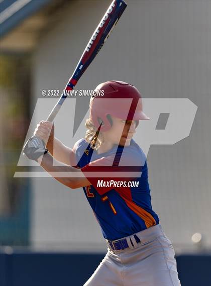 Thumbnail 2 in Althoff Catholic @ Roxana photogallery.