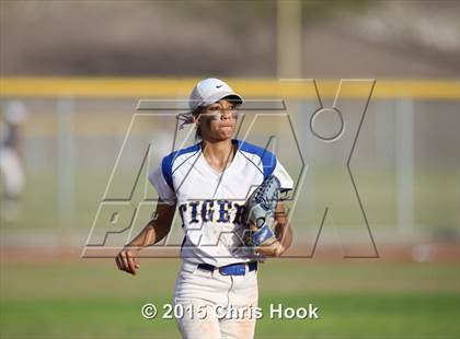 Thumbnail 3 in Marana vs. Nogales (Tucson Badger Invitational) photogallery.