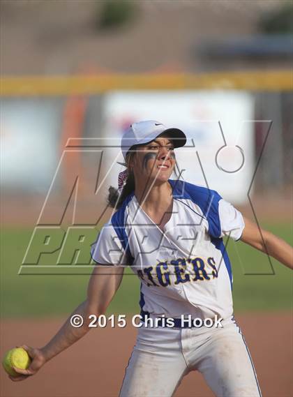 Thumbnail 3 in Marana vs. Nogales (Tucson Badger Invitational) photogallery.