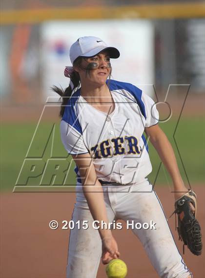 Thumbnail 2 in Marana vs. Nogales (Tucson Badger Invitational) photogallery.