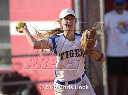 Thumbnail 1 in Marana vs. Nogales (Tucson Badger Invitational) photogallery.
