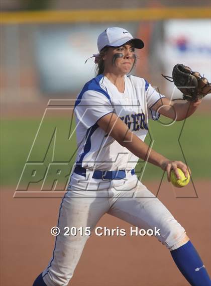Thumbnail 1 in Marana vs. Nogales (Tucson Badger Invitational) photogallery.