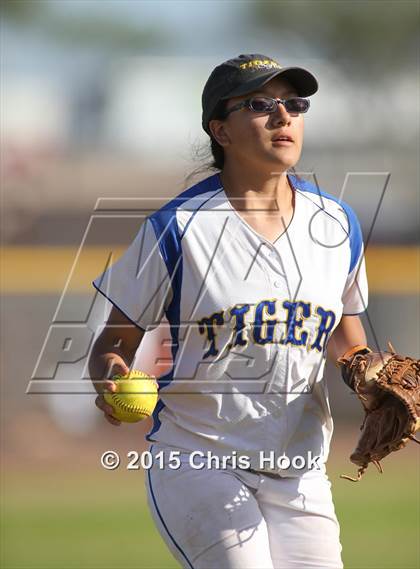 Thumbnail 3 in Marana vs. Nogales (Tucson Badger Invitational) photogallery.
