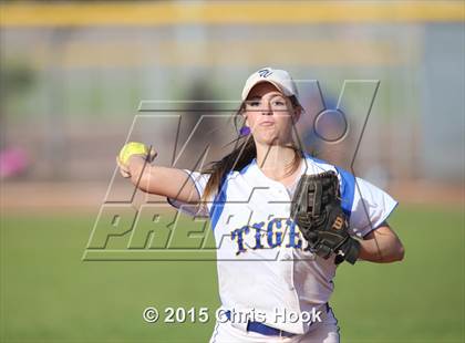 Thumbnail 2 in Marana vs. Nogales (Tucson Badger Invitational) photogallery.