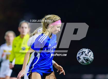 Thumbnail 1 in Inglemoor @ Liberty (KingCo Tournament) photogallery.