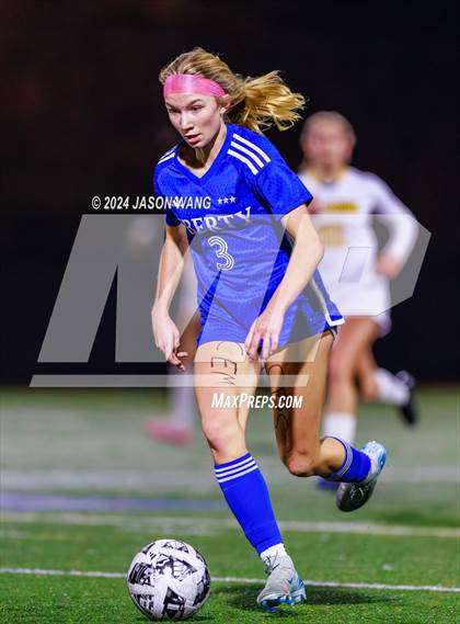 Thumbnail 3 in Inglemoor @ Liberty (KingCo Tournament) photogallery.