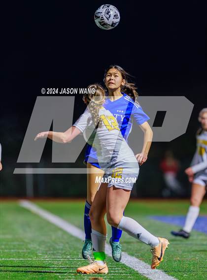 Thumbnail 2 in Inglemoor @ Liberty (KingCo Tournament) photogallery.