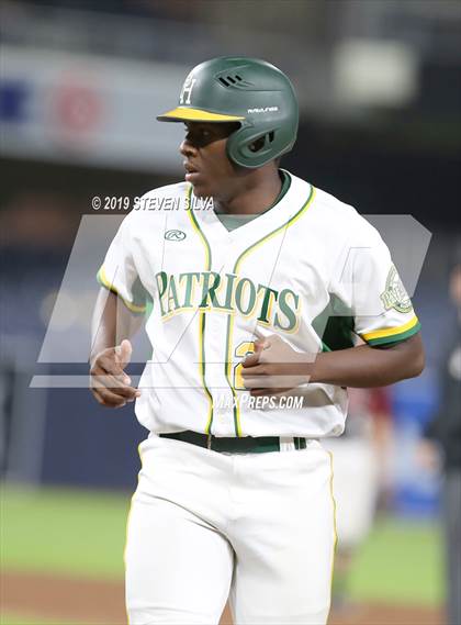 Thumbnail 2 in La Jolla vs. Patrick Henry @ Petco Park photogallery.