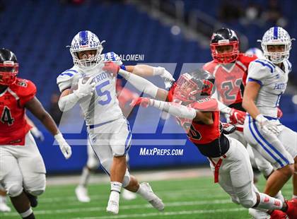 Thumbnail 3 in Veterans Memorial vs Wagner (UIL 5A Quarterfinal) photogallery.