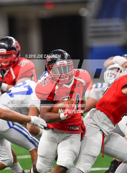 Thumbnail 1 in Veterans Memorial vs Wagner (UIL 5A Quarterfinal) photogallery.