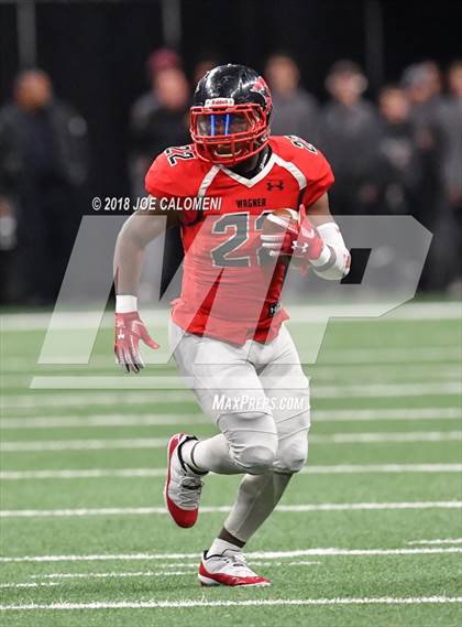Thumbnail 1 in Veterans Memorial vs Wagner (UIL 5A Quarterfinal) photogallery.