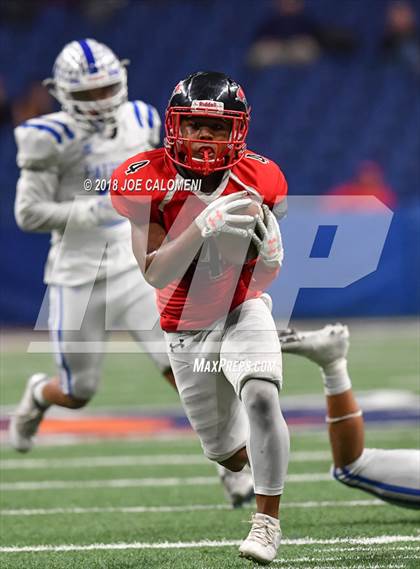 Thumbnail 3 in Veterans Memorial vs Wagner (UIL 5A Quarterfinal) photogallery.