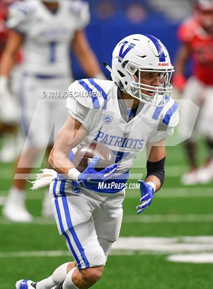 Thumbnail 1 in Veterans Memorial vs Wagner (UIL 5A Quarterfinal) photogallery.