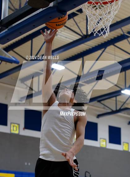 Thumbnail 1 in Kingman Academy @ Kingman photogallery.