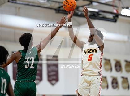 Thumbnail 1 in Dunnellon vs. Eagle's View photogallery.