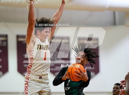 Thumbnail 3 in Dunnellon vs. Eagle's View photogallery.