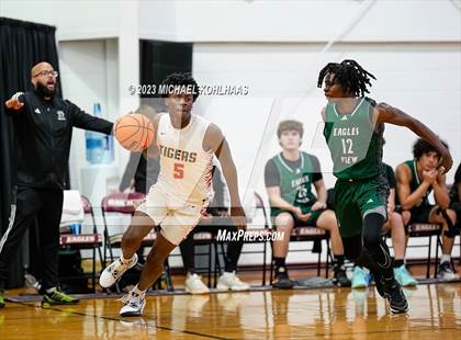 Thumbnail 3 in Dunnellon vs. Eagle's View photogallery.