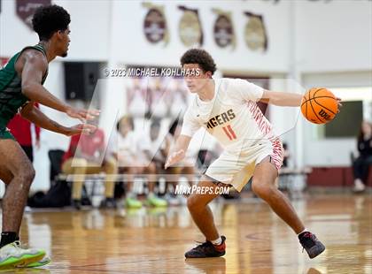 Thumbnail 2 in Dunnellon vs. Eagle's View photogallery.