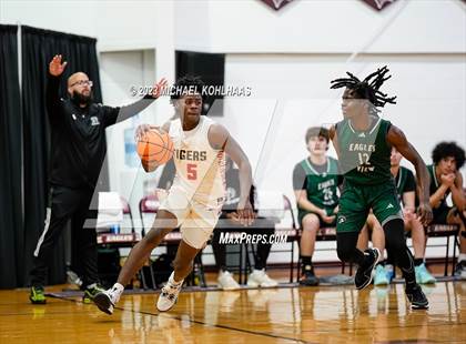 Thumbnail 1 in Dunnellon vs. Eagle's View photogallery.