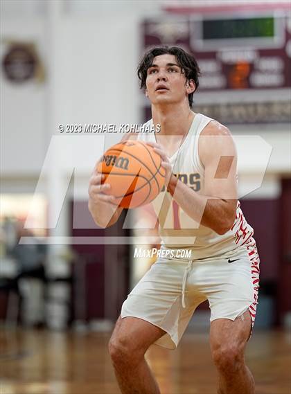Thumbnail 1 in Dunnellon vs. Eagle's View photogallery.