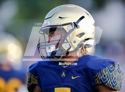 Thumbnail 3 in St. Thomas Aquinas @ Chaminade-Madonna photogallery.