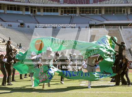 Thumbnail 3 in Central vs. Lake Minneola (FHSAA 6A State Final)   photogallery.
