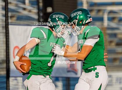 Thumbnail 1 in Lynbrook vs. Seaford (Nassau County Conference District IV Semifinal) photogallery.