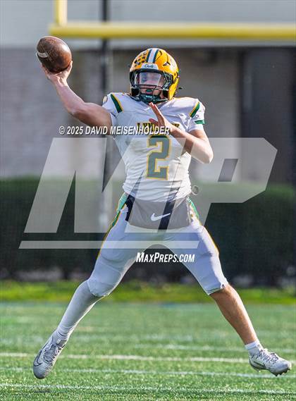 Thumbnail 3 in Lynbrook vs. Seaford (Nassau County Conference District IV Semifinal) photogallery.