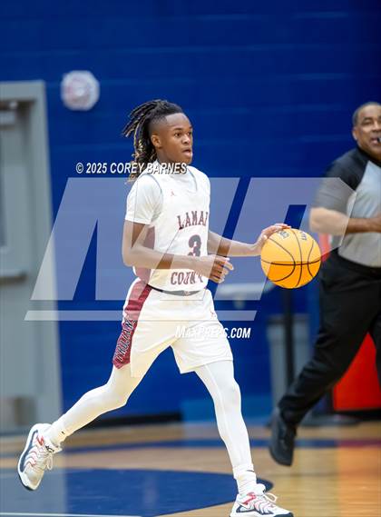 Thumbnail 1 in Northside vs. Lamar County (Oscar Wimberly Christmas Classic @Lamar County HS ) photogallery.