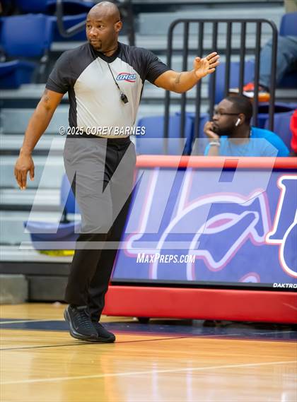 Thumbnail 1 in Northside vs. Lamar County (Oscar Wimberly Christmas Classic @Lamar County HS ) photogallery.