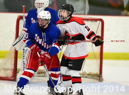 Thumbnail 3 in Glastonbury @ Branford photogallery.
